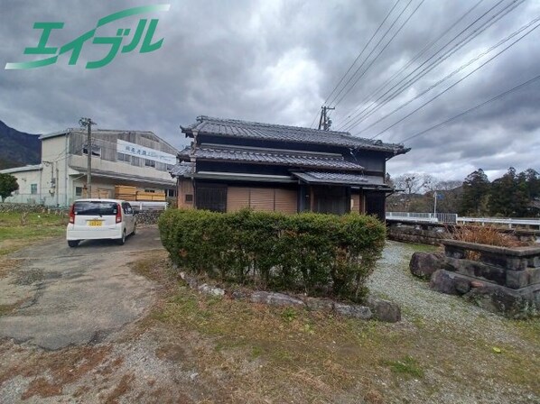 小西一戸建の物件外観写真